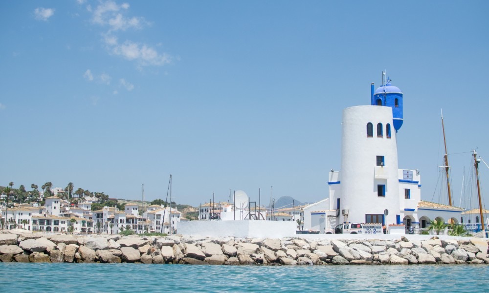 スペインではどんな料理が有名?